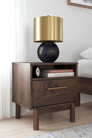 calverson-queen-panel-platform-bed-with-dresser-and-nightstand-25