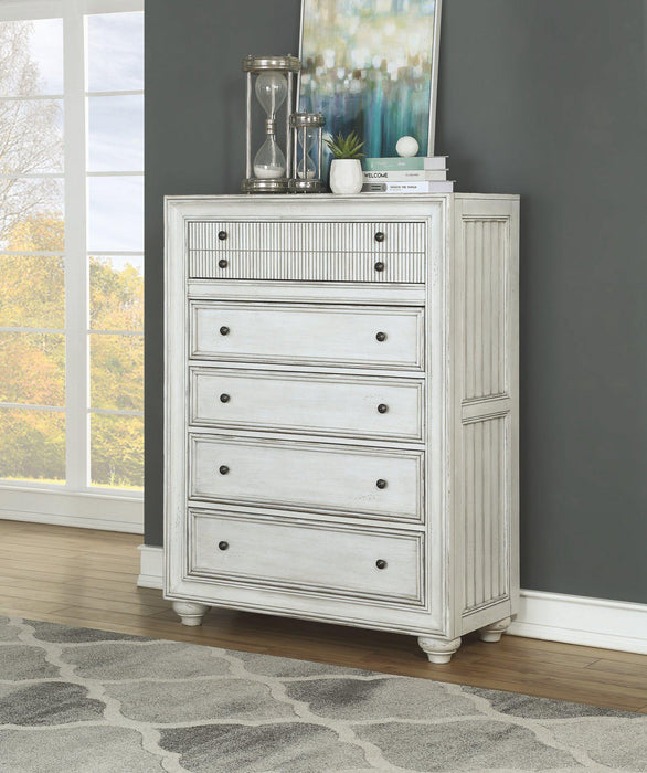 Flexsteel Wynwood Harmony Drawer Chest in White Wood