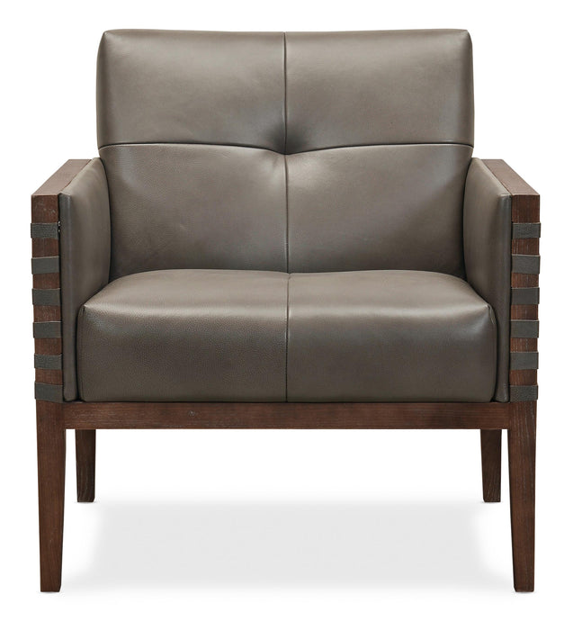 Carverdale Leather Club Chair w/Wood Frame - CC401-095