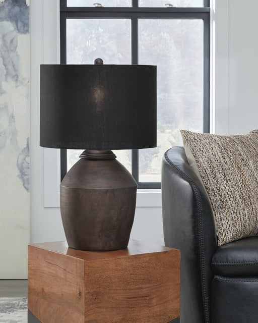 naareman-2-piece-lamp-set-1