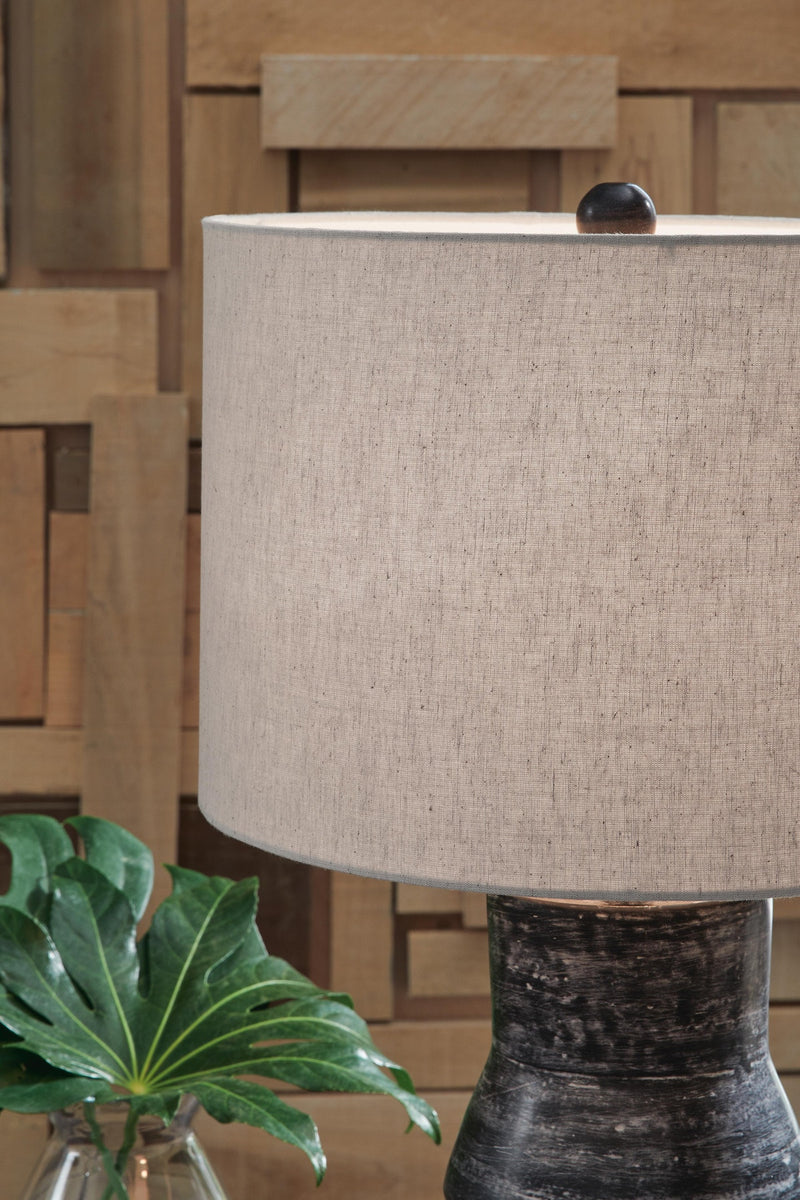 kerbert-table-lamp-3