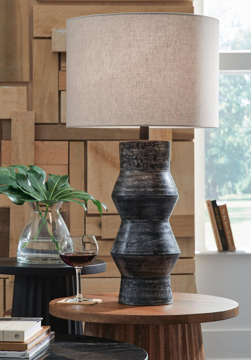 kerbert-table-lamp-2