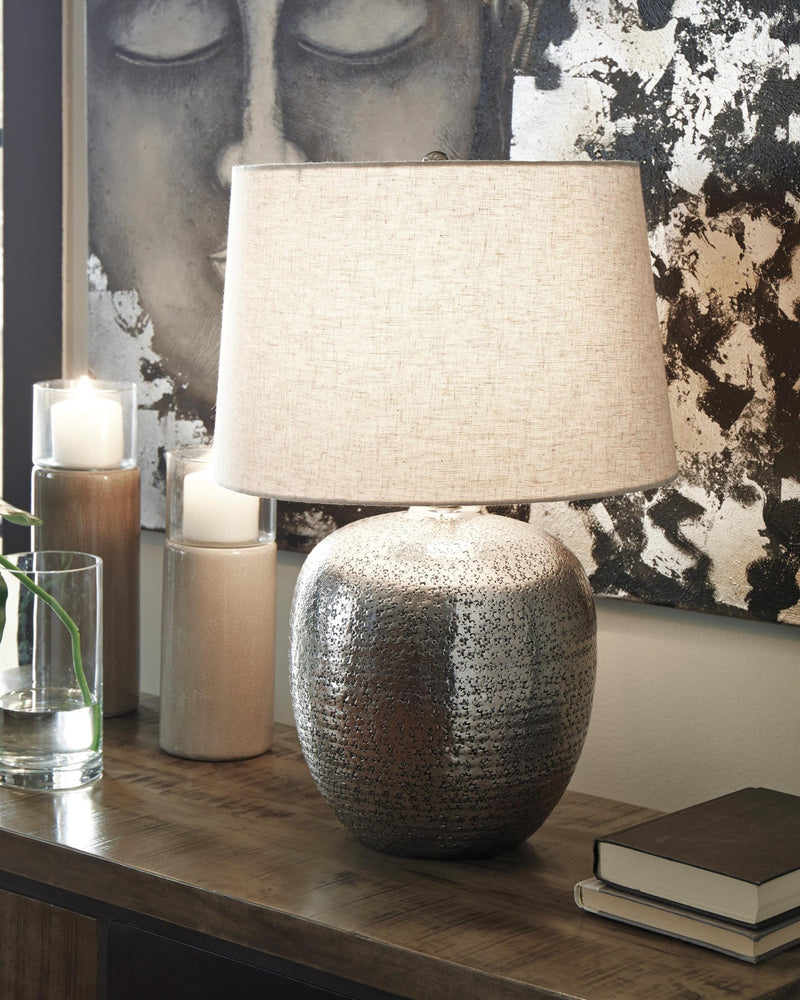 magalie-table-lamp-2