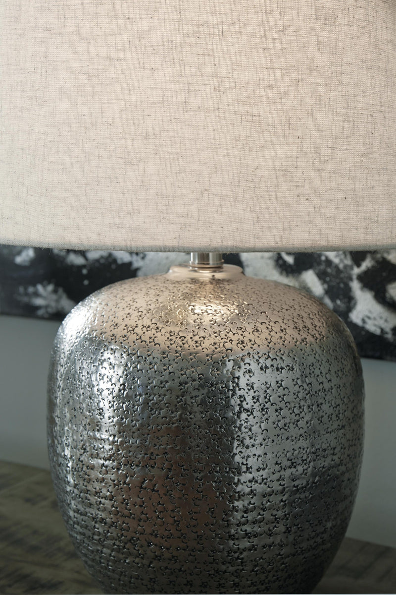 magalie-table-lamp-3