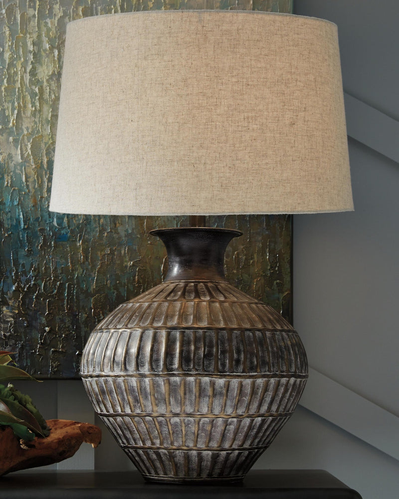 magan-table-lamp-set-of-2-1