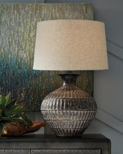 magan-table-lamp-3
