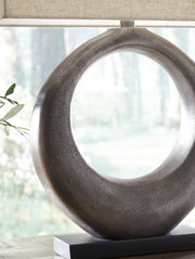 saria-table-lamp-3