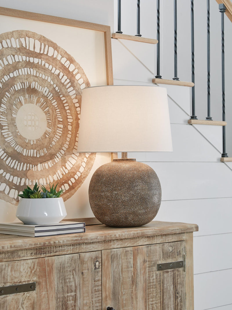 neavesboro-table-lamp-2