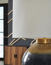 adara-table-lamp-3