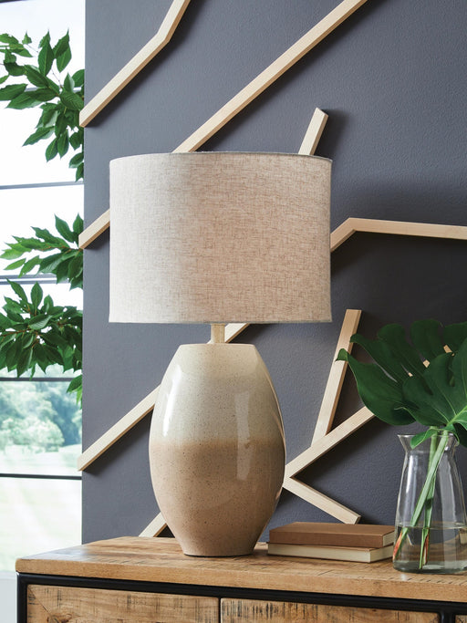 linas-table-lamp-2