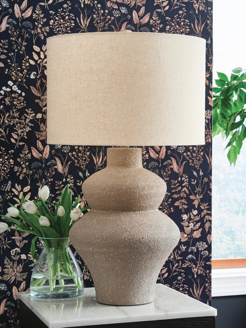 jossleigh-table-lamp-2