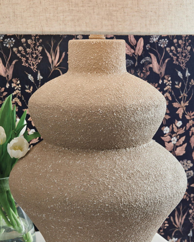 jossleigh-table-lamp-3