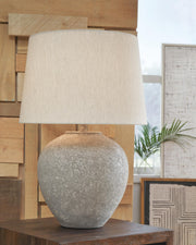 dreward-table-lamp-set-of-2-1