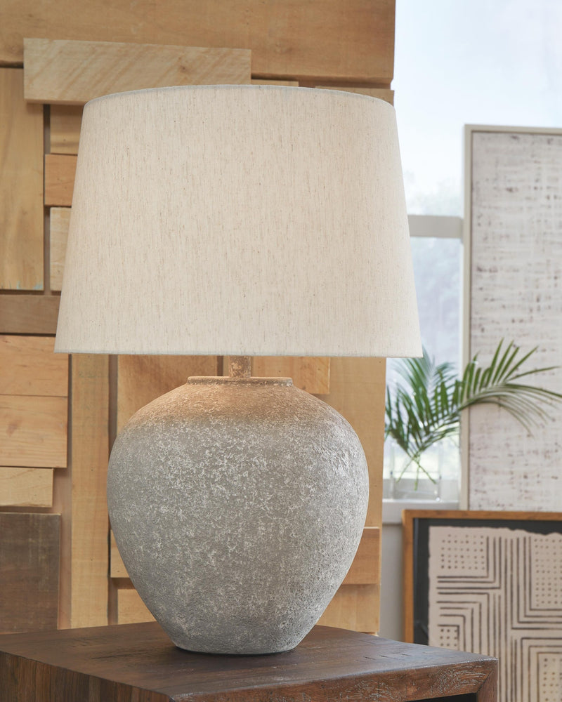 dreward-table-lamp-set-of-2-1