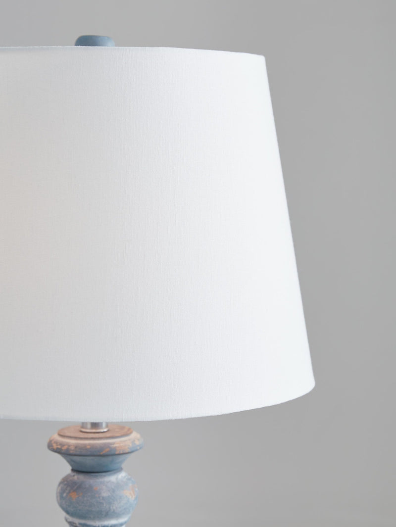 cylerick-table-lamp-3