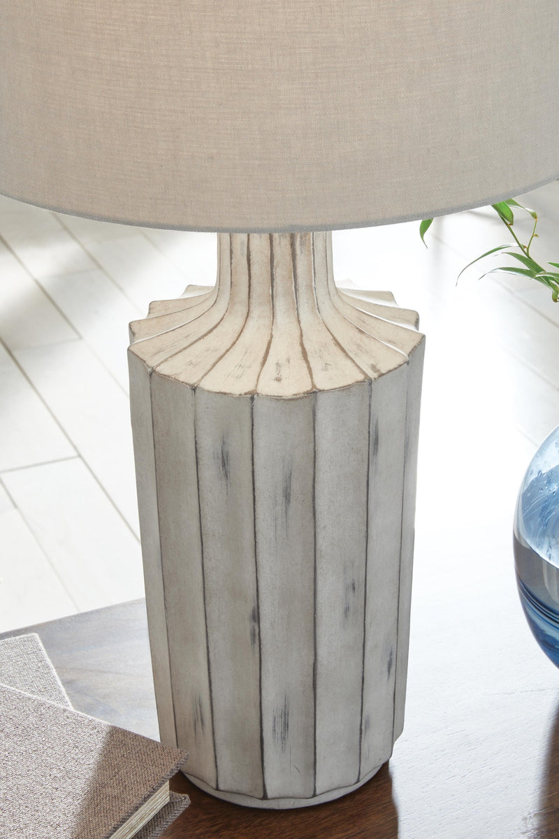 imre-table-lamp-3