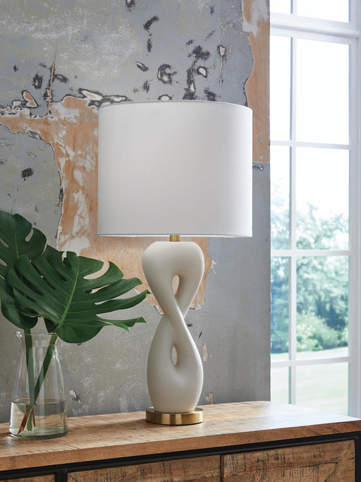 judrich-table-lamp-2