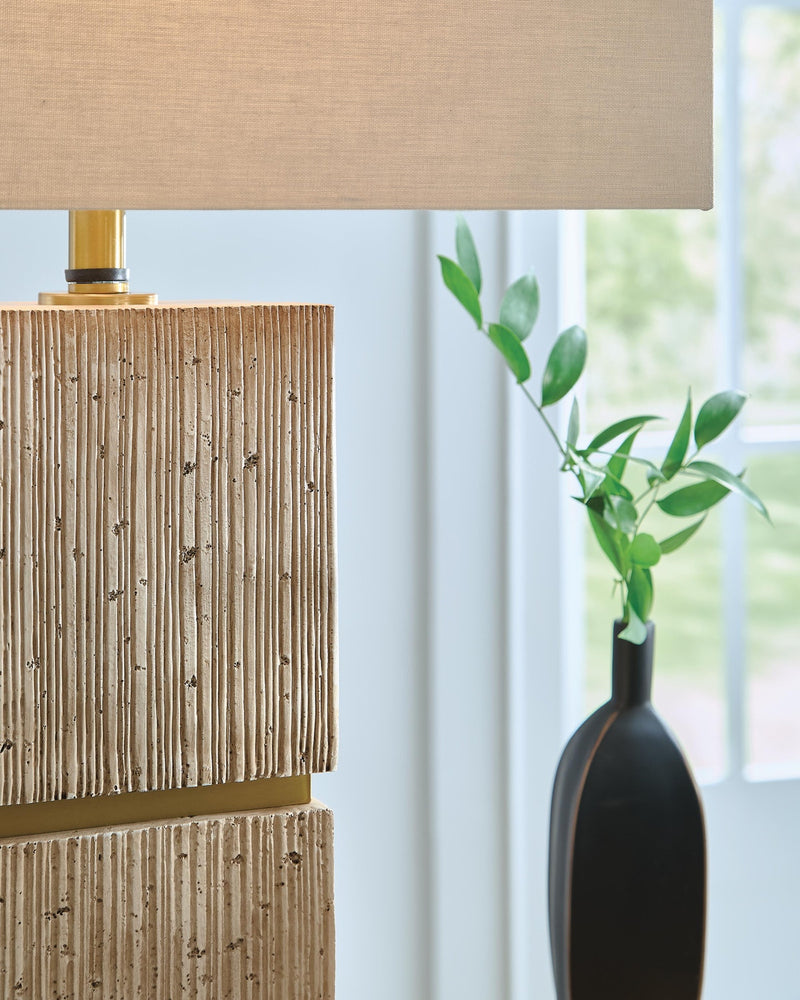 laddner-table-lamp-4