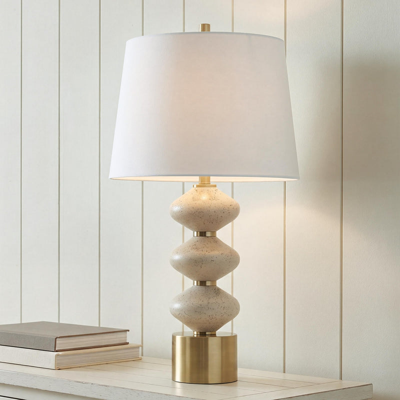 wardthrone-table-lamp-2