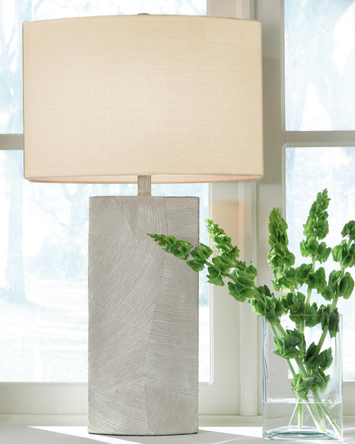 bradard-table-lamp-set-of-2-1