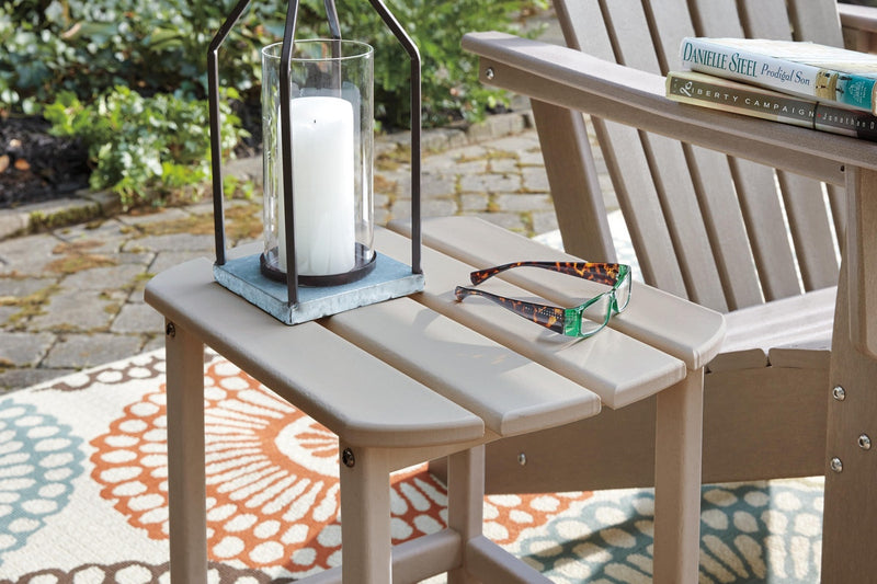 sundown-treasure-4-adirondack-chairs-and-outdoor-end-table-14
