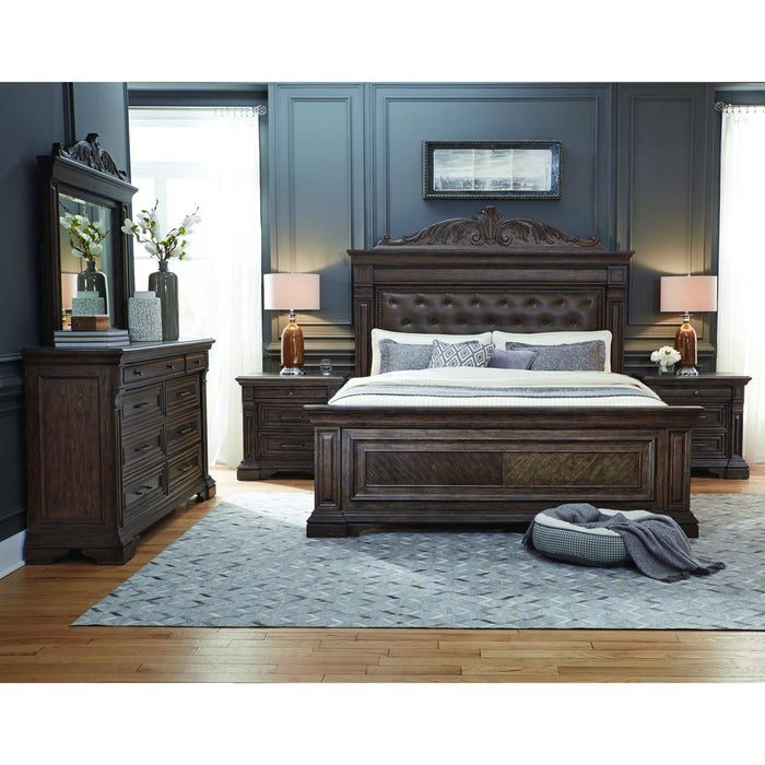 Pulaski Bedford Heights King Panel Bed in Estate Brown