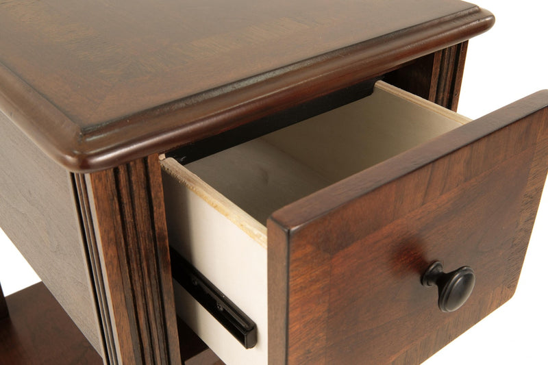 breegin-chairside-end-table-11