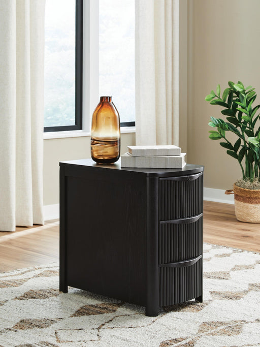camdill-chairside-end-table-2