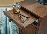 treytown-chairside-end-table-8