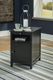 treytown-chairside-end-table-2