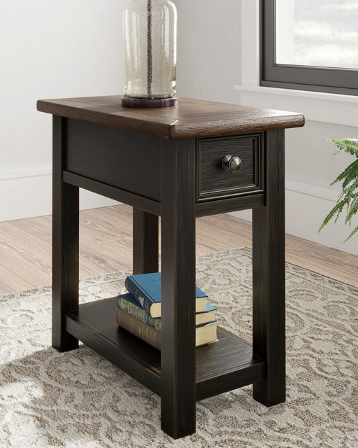 tyler-creek-chairside-end-table-2