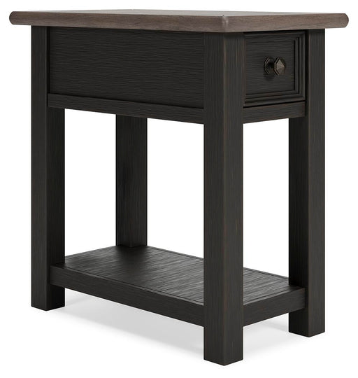 tyler-creek-chairside-end-table-1