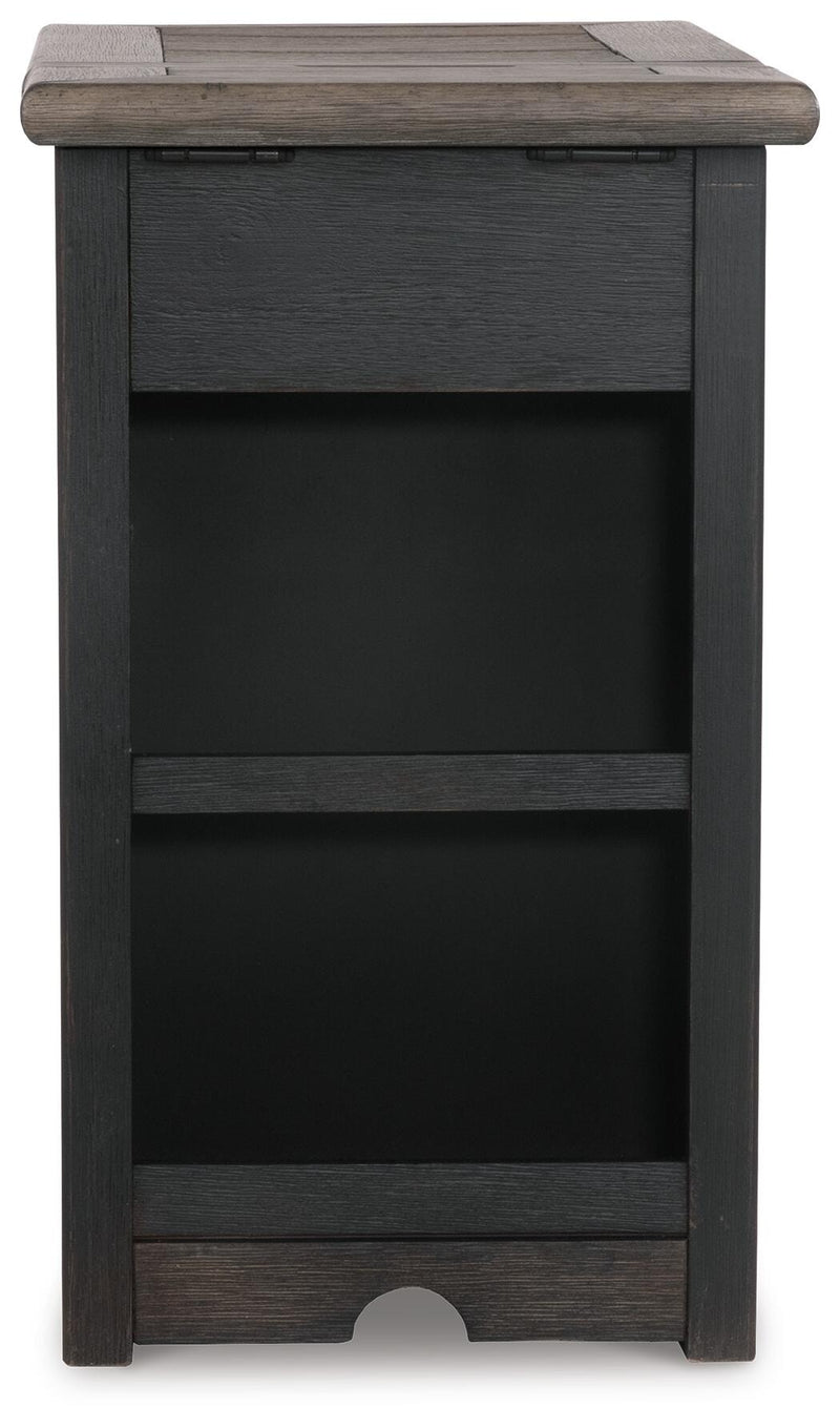 tyler-creek-chairside-end-table-with-usb-ports-outlets-7