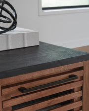 kallari-chairside-end-table-7
