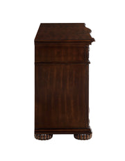 adelina-buffet-server-3