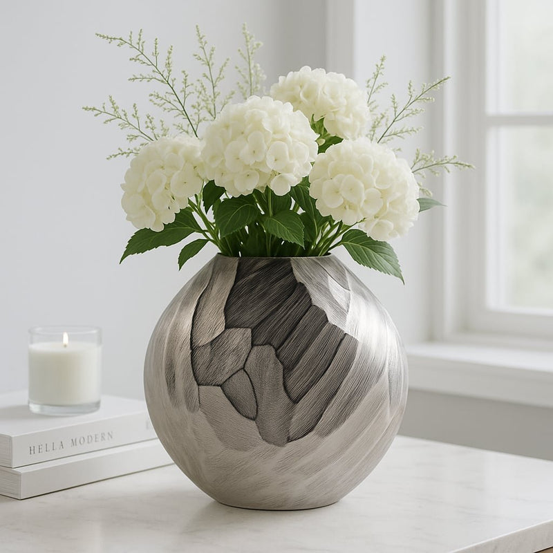 aluminum-10-h-hammered-vase-silver-2