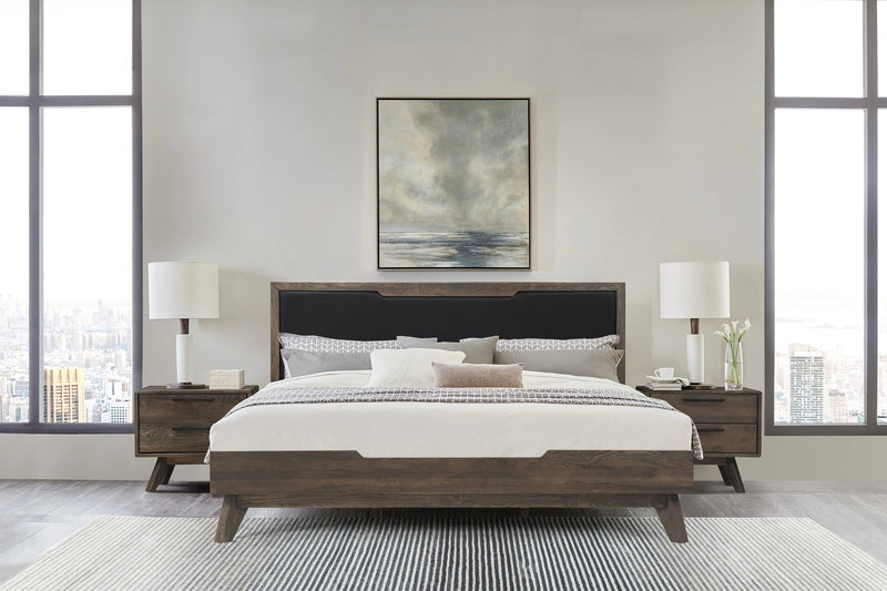 astoria-3-piece-king-bedroom-set-in-oak-with-black-faux-leather-12