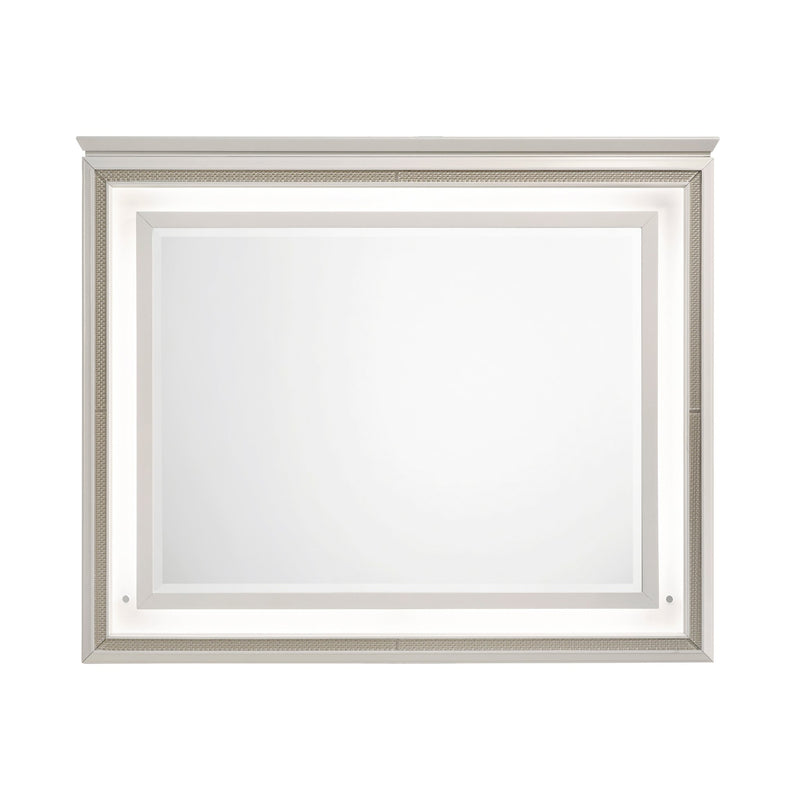 audra-white-mirror-2
