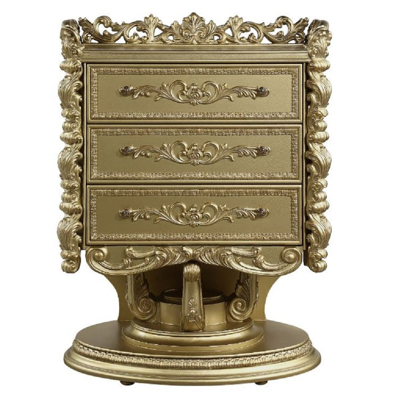 bernadette-gold-chest-3