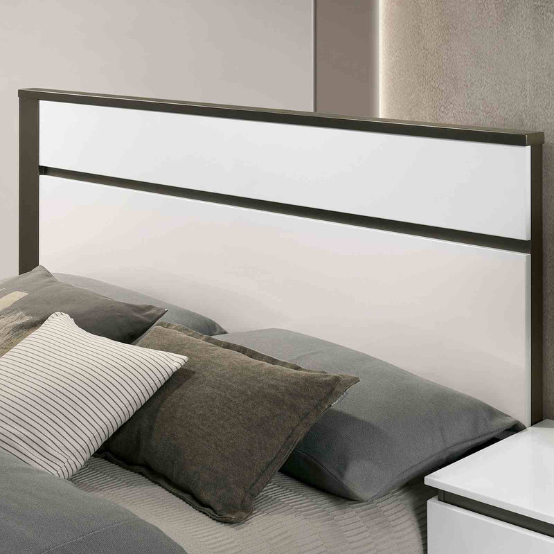 birsfelden-4-pc-queen-bedroom-set-2