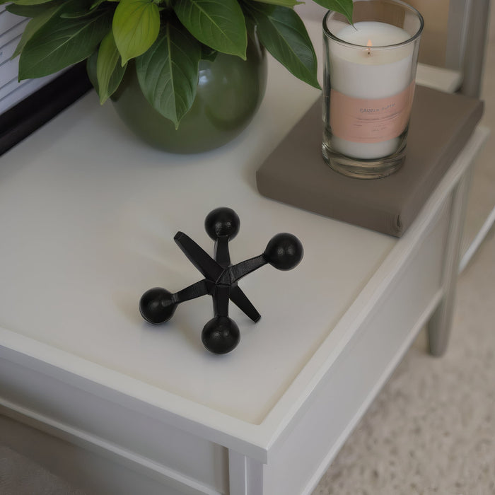 black-metal-jacks-decor-5-5