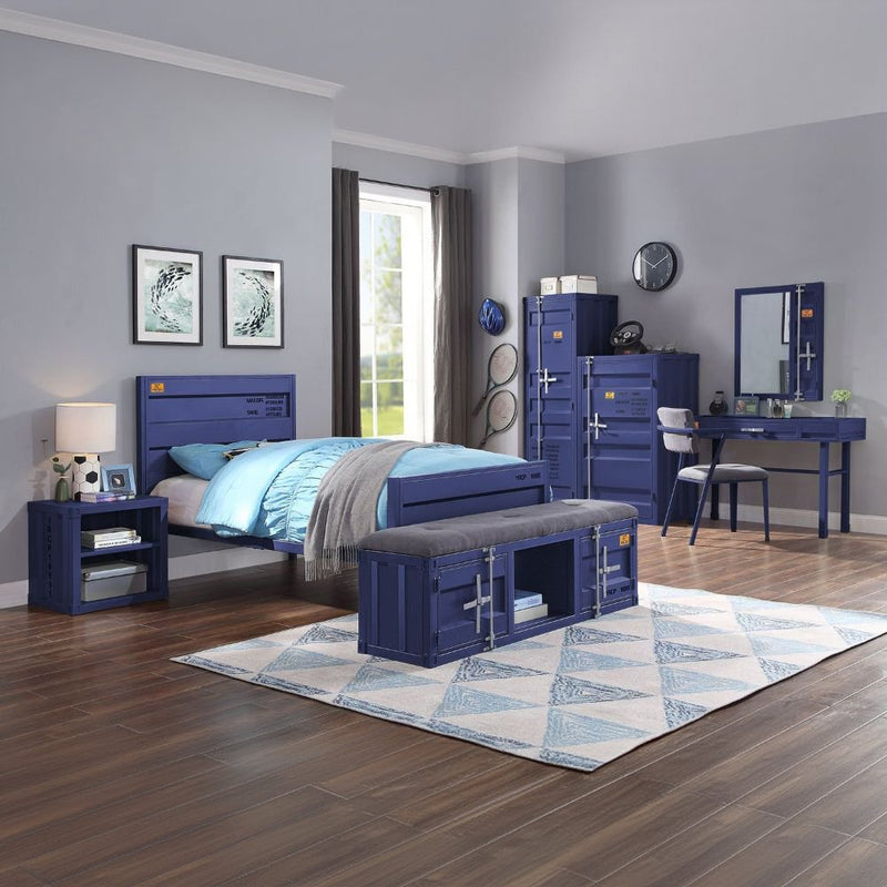 cargo-blue-full-bed-6