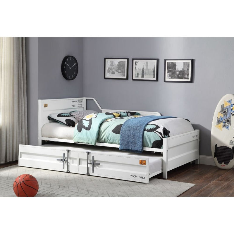 cargo-white-daybed-w-trundle-twin-2