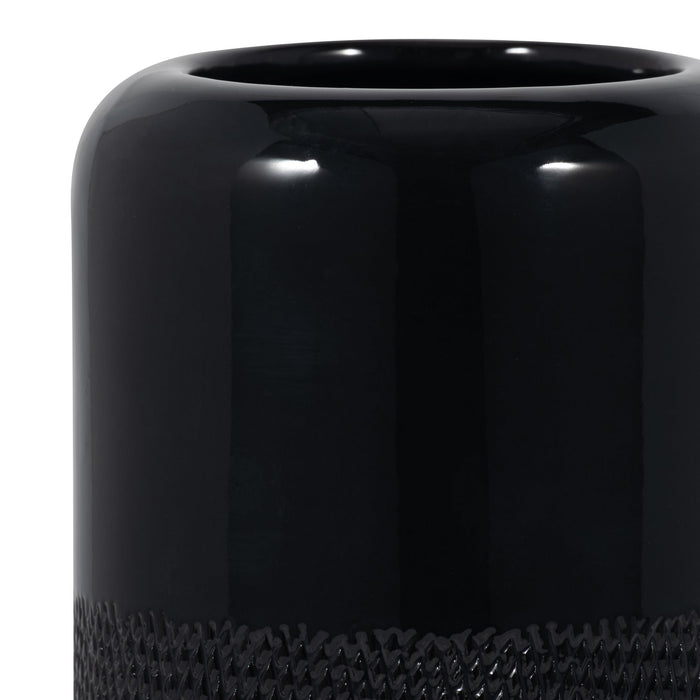 cer-10-h-grooved-vase-black-4