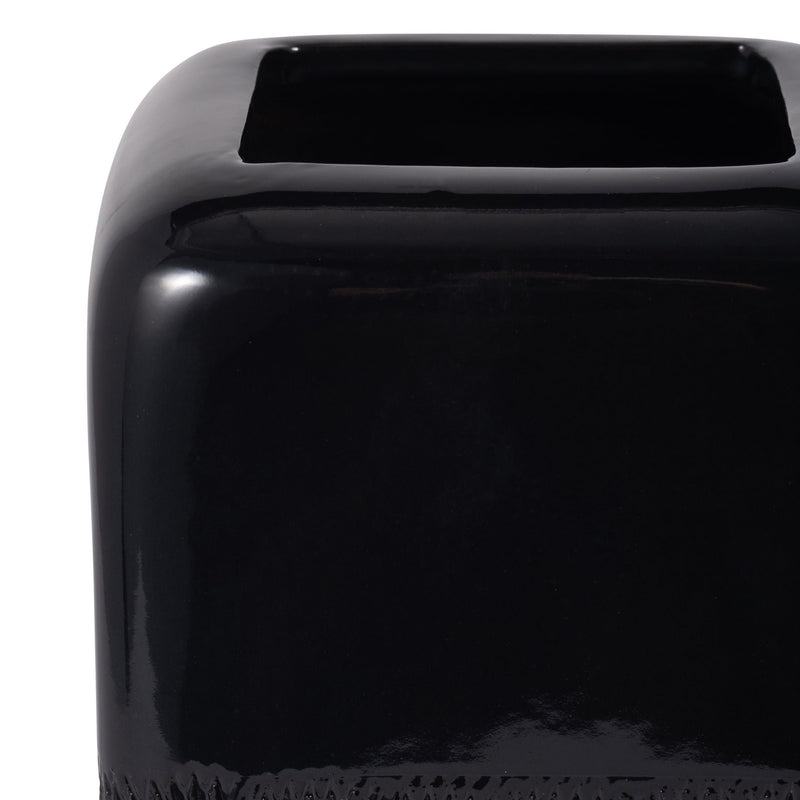 cer-10-squared-grooved-vase-black-4