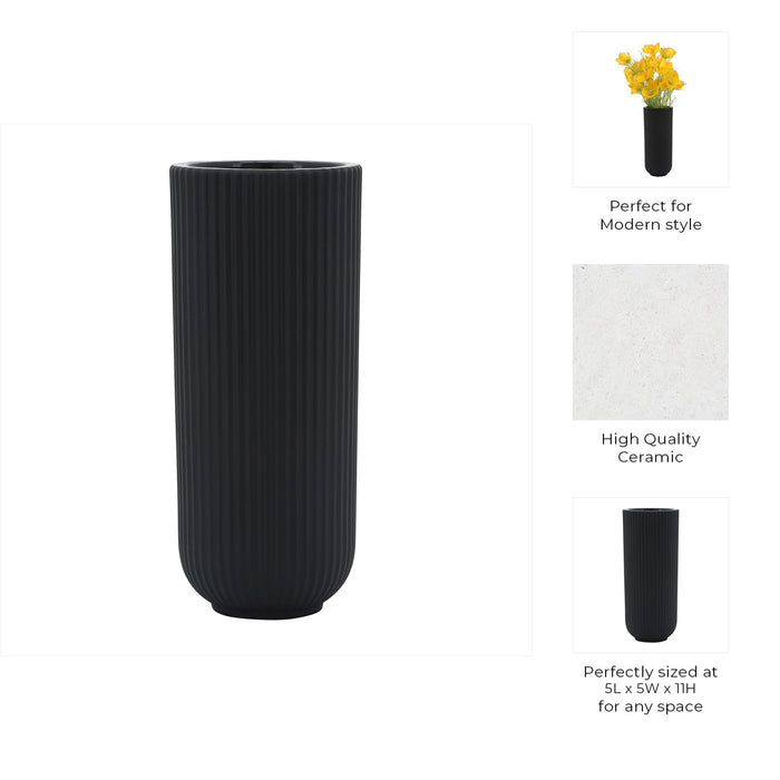 cer-11-h-ridged-vase-black-6
