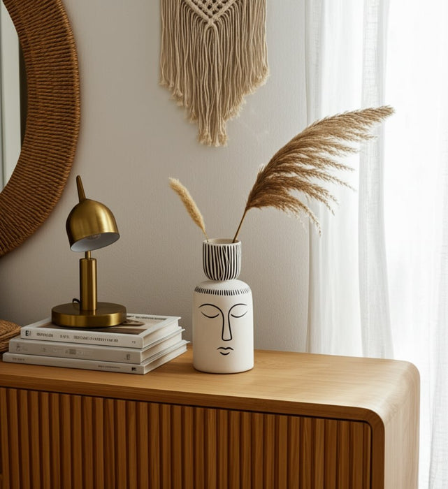 cer-11-h-sleeping-man-flower-vase-wht-blk-11