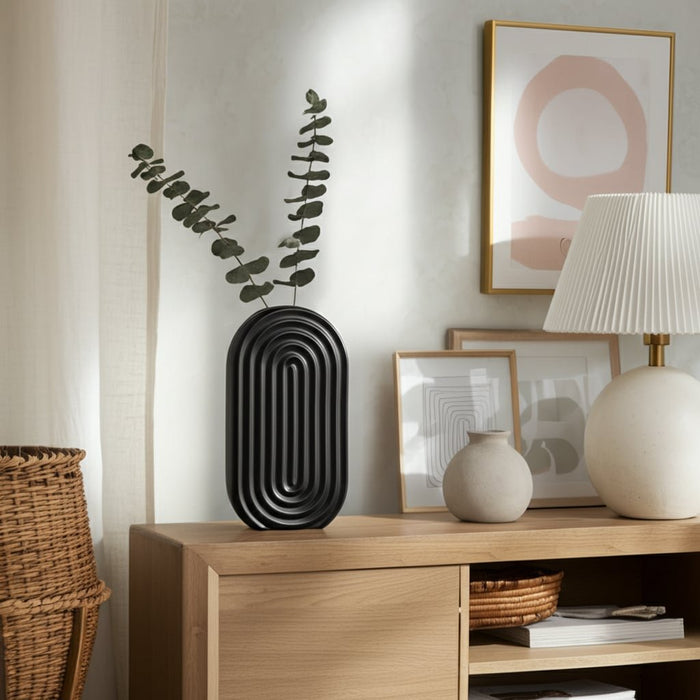 cer-11-oval-ridged-vase-black-11