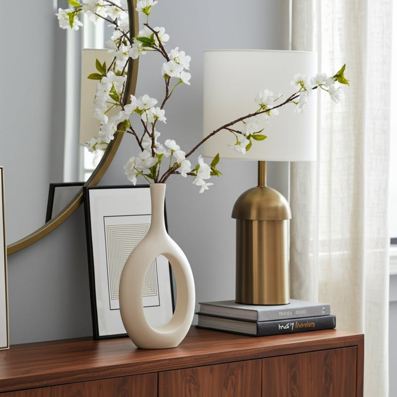 cer-12-curved-open-cut-out-vase-cotton-10