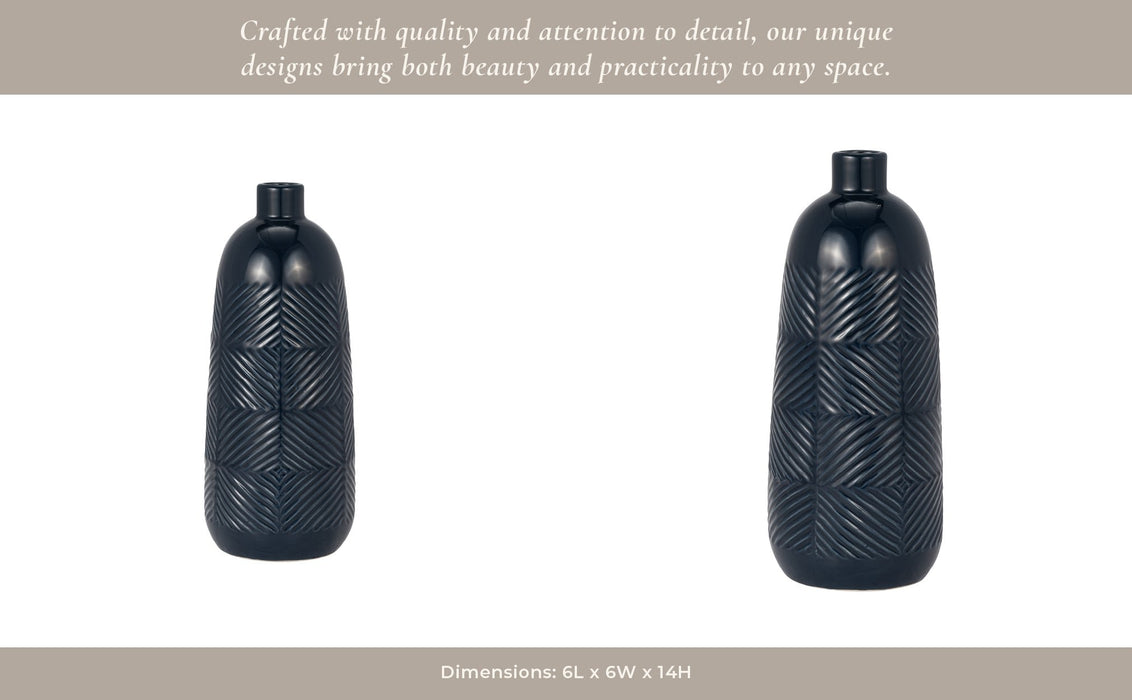 cer-14-textured-lines-vase-navy-13
